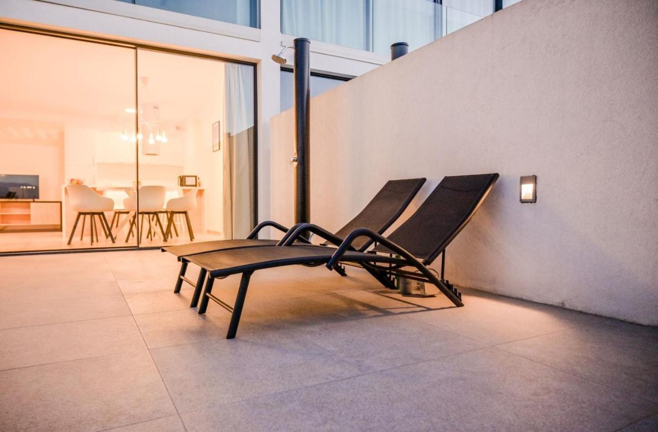 Apartment Flori With Sea View Malinska Bagian luar foto